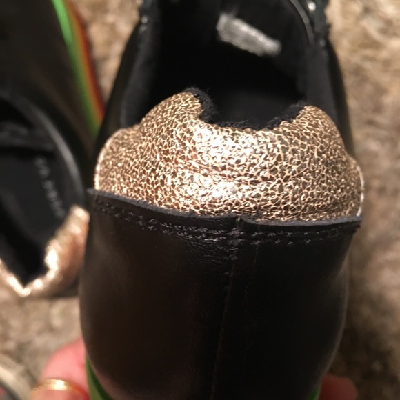 Very Volatile Juke Box - Picture 8 of 10